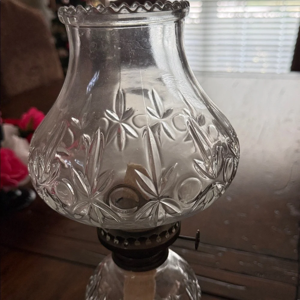 Lamplight Farms Vintage Rare Elegant Glass Oil Lamp from Austria
